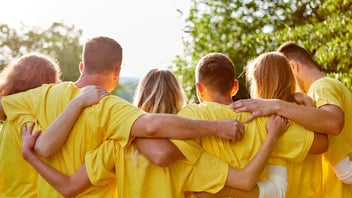 How to Plan a Successful Team Building Retreat in the Heart of Dubai