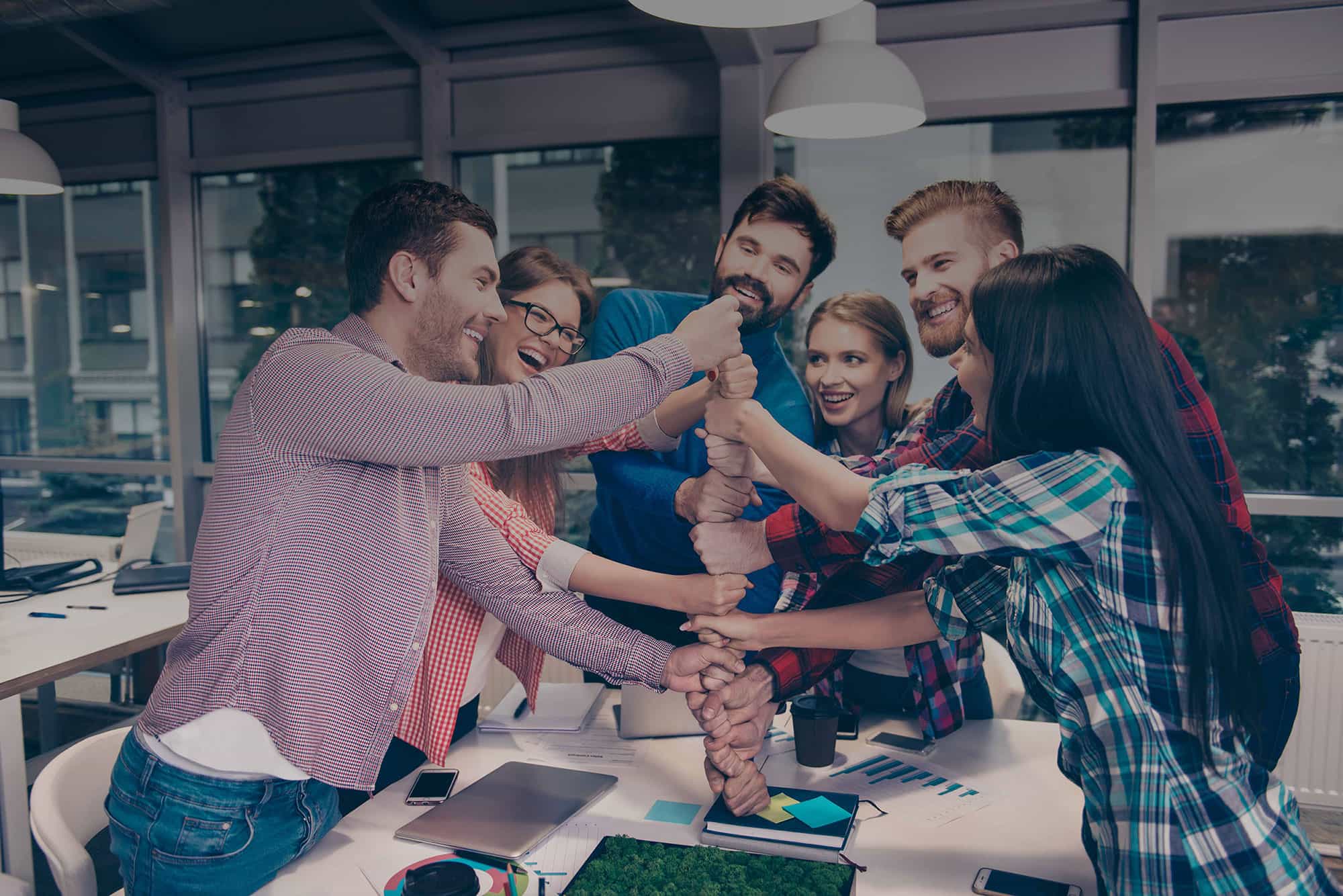 How Do You Go About Team Building in Dubai?